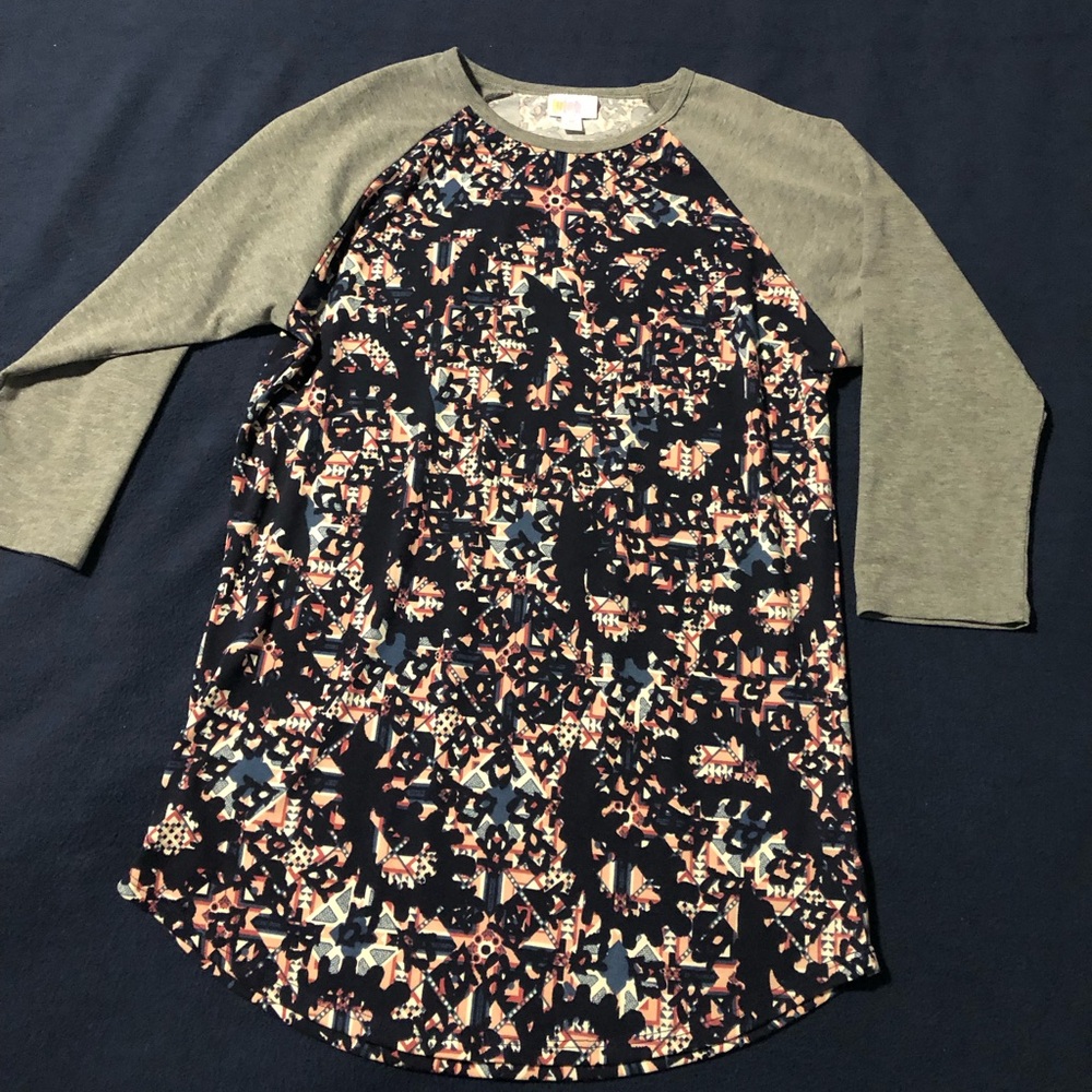 LulaRoe Aztec Paisley Print 3/4 sleeve top
